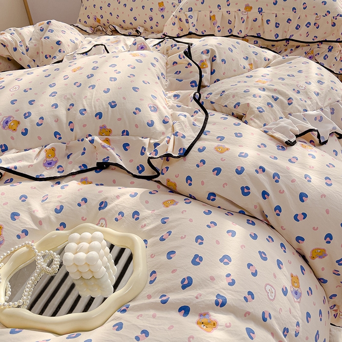 91家纺网 家纺一手货源 找家纺 赛丽雅 2026春夏新款古法水洗棉床盖四件套 蓝纹小熊