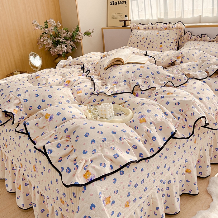 91家纺网 家纺一手货源 找家纺 赛丽雅 2026春夏新款古法水洗棉床盖四件套 蓝纹小熊