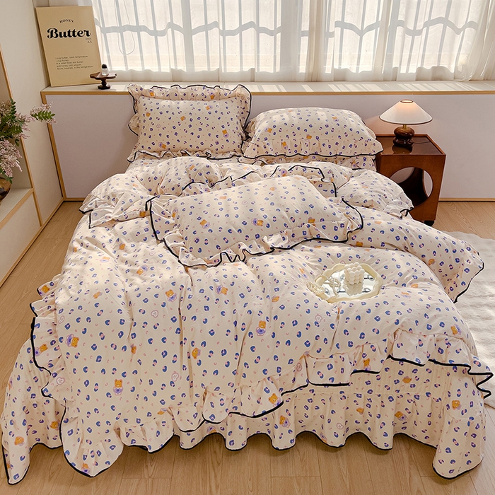 91家纺网 家纺一手货源 找家纺 赛丽雅 2026春夏新款古法水洗棉床盖四件套 蓝纹小熊