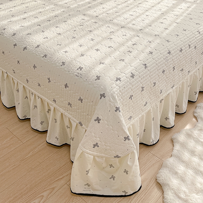 91家纺网 家纺一手货源 找家纺 赛丽雅 2026春夏新款古法水洗棉床盖四件套 灰蝴蝶