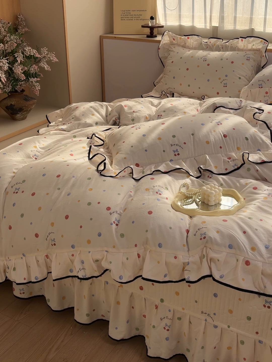 91家纺网 家纺一手货源 找家纺 赛丽雅 2026春夏新款古法水洗棉床盖四件套 彩色波点