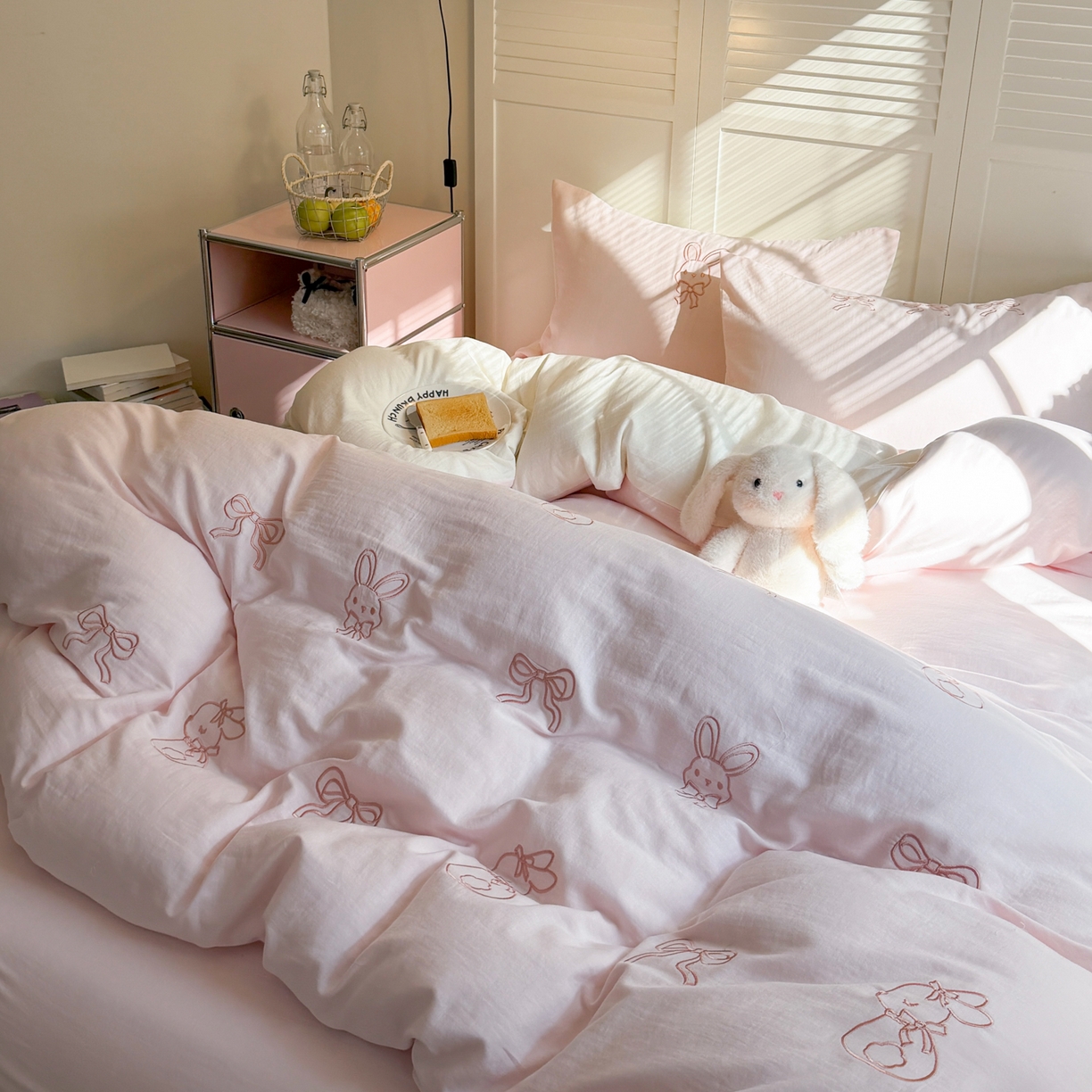 91家纺网 家纺一手货源 找家纺 （总）FORTWO家纺原创设计（FOR TWO家纺） 2026新款全棉双层纱四件套--线条款(会员-15 控价：（券前）基础价不低于小号248元，中号328元，大号348元 床笠加10元)