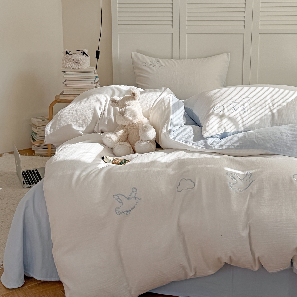 91家纺网 家纺一手货源 找家纺 FORTWO家纺原创设计（FOR TWO家纺） 2026新款全棉双层纱四件套--线条款(会员-15 控价：（券前）基础价不低于小号248元，中号328元，大号348元 床笠加10元) 云朵海鸥