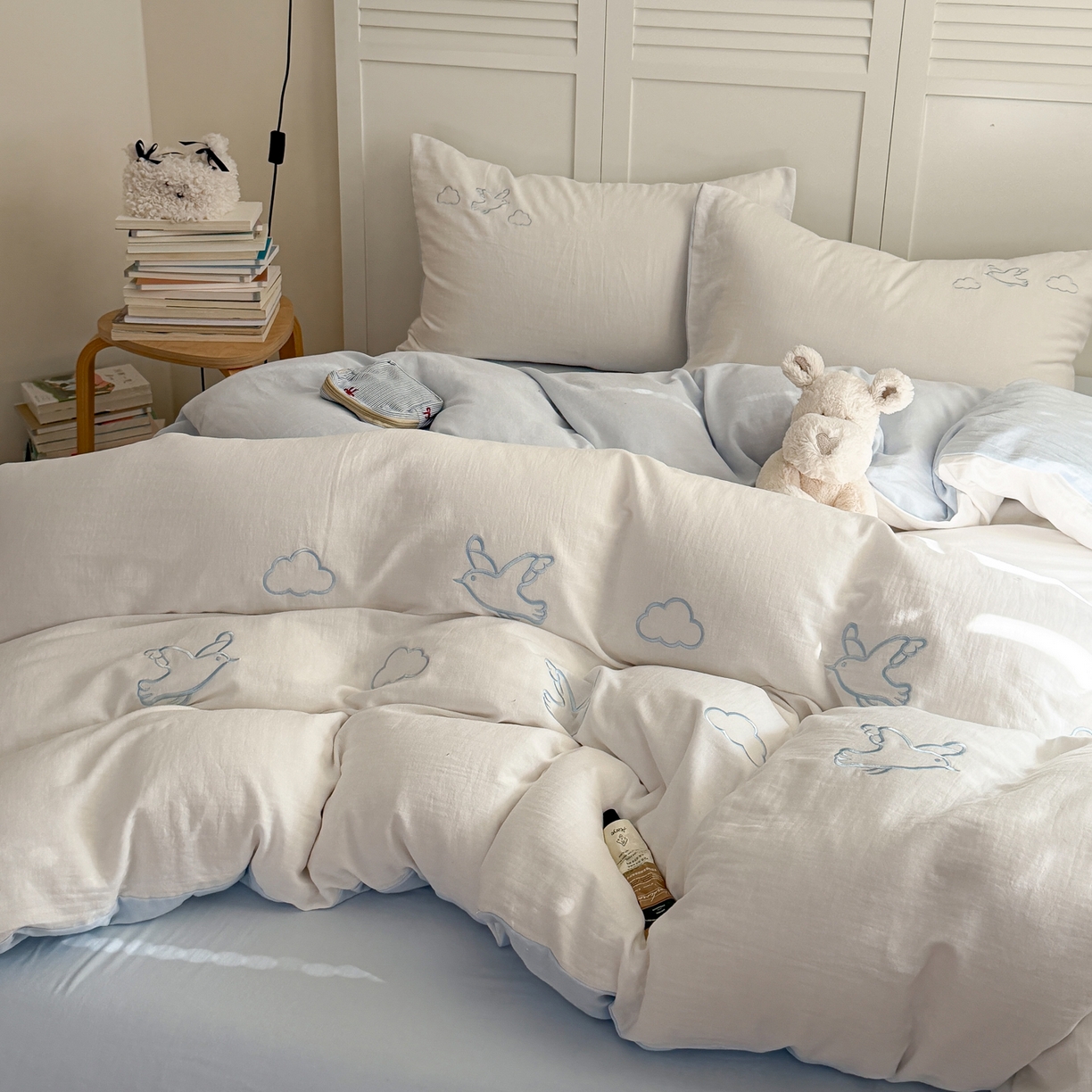 91家纺网 家纺一手货源 找家纺 FORTWO家纺原创设计（FOR TWO家纺） 2026新款全棉双层纱四件套--线条款(会员-15 控价：（券前）基础价不低于小号248元，中号328元，大号348元 床笠加10元) 云朵海鸥