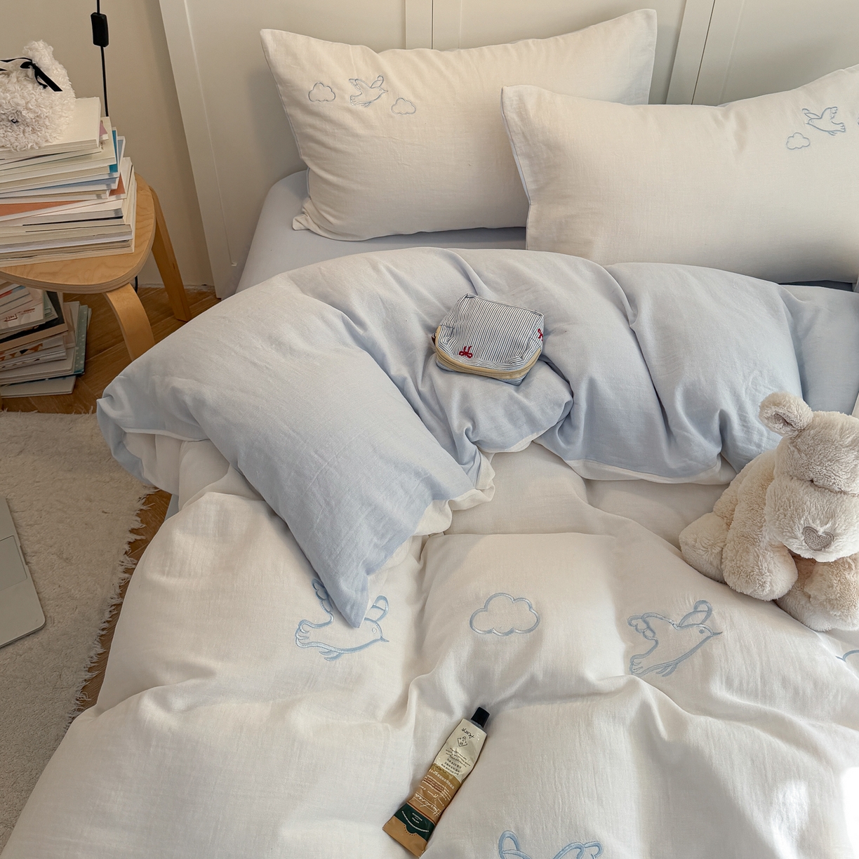 91家纺网 家纺一手货源 找家纺 FORTWO家纺原创设计（FOR TWO家纺） 2026新款全棉双层纱四件套--线条款(会员-15 控价：（券前）基础价不低于小号248元，中号328元，大号348元 床笠加10元) 云朵海鸥