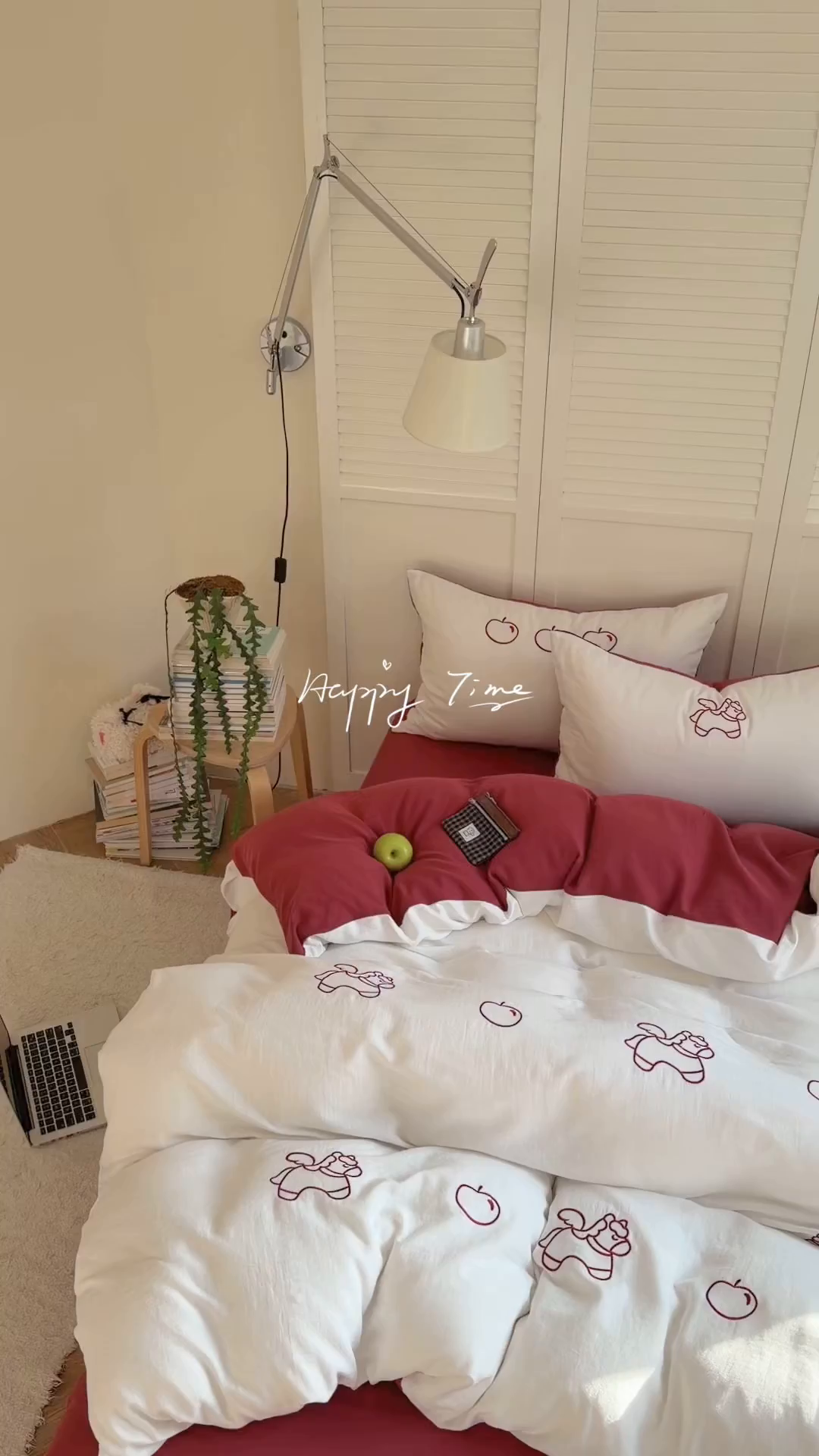 91家纺网 家纺一手货源 找家纺 FORTWO家纺原创设计（FOR TWO家纺） 2026新款全棉双层纱四件套--线条款(会员-15 控价：（券前）基础价不低于小号248元，中号328元，大号348元 床笠加10元) 小马苹果