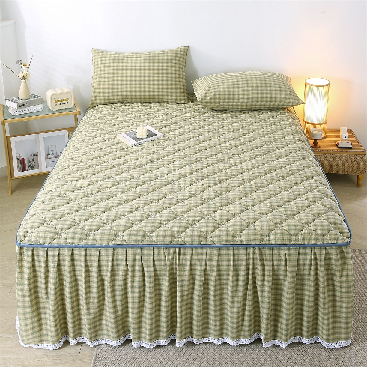 乐逸家纺 2026新款无印全棉色织水洗棉夹棉床裙三件套 全棉夹棉床裙浣花草绿