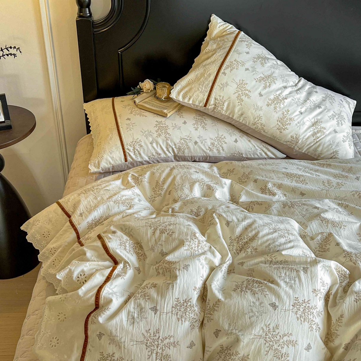 91家纺网 家纺一手货源 找家纺 美梦家纺 2026新款高克重全棉花边云感棉床盖四件套 尤丽叶·咖