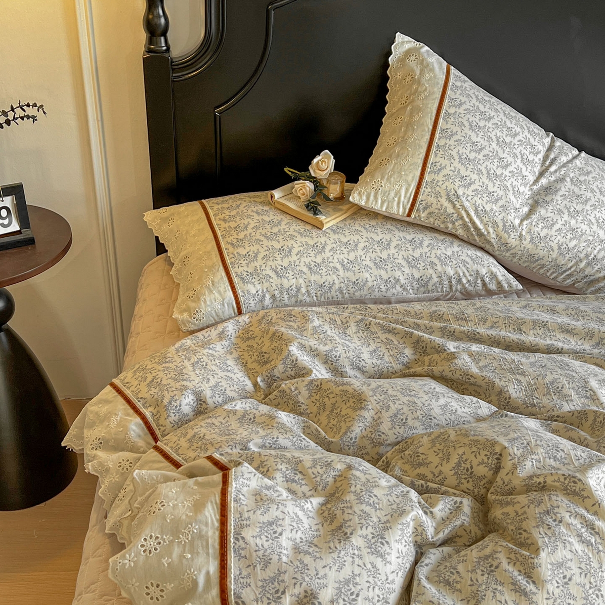 91家纺网 家纺一手货源 找家纺 美梦家纺 2026新款高克重全棉花边云感棉床盖四件套 浅叶·米