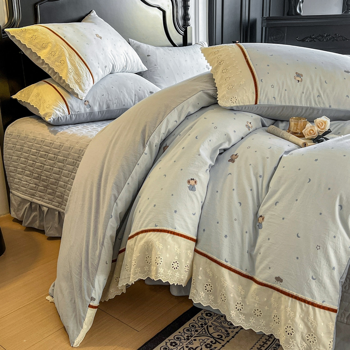 91家纺网 家纺一手货源 找家纺 美梦家纺 2026新款高克重全棉花边云感棉床盖四件套 暖小象·兰