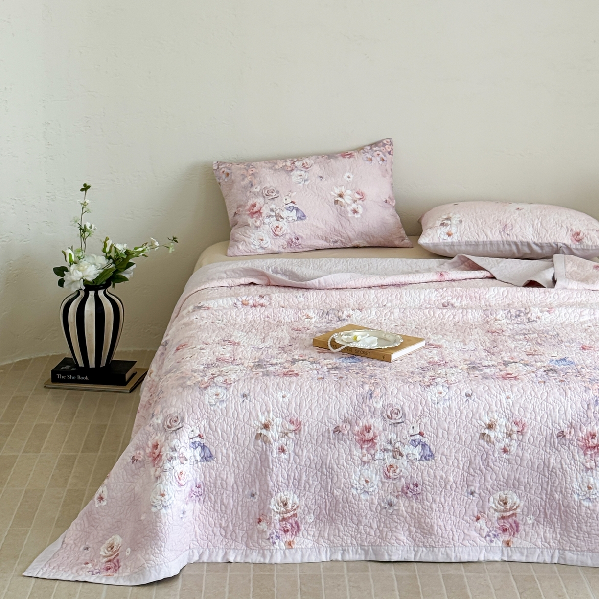 91家纺网 家纺一手货源 找家纺 床盖工厂店 2026新款高端活性数码工艺双面全棉棉花床盖三件套 百花羞-粉