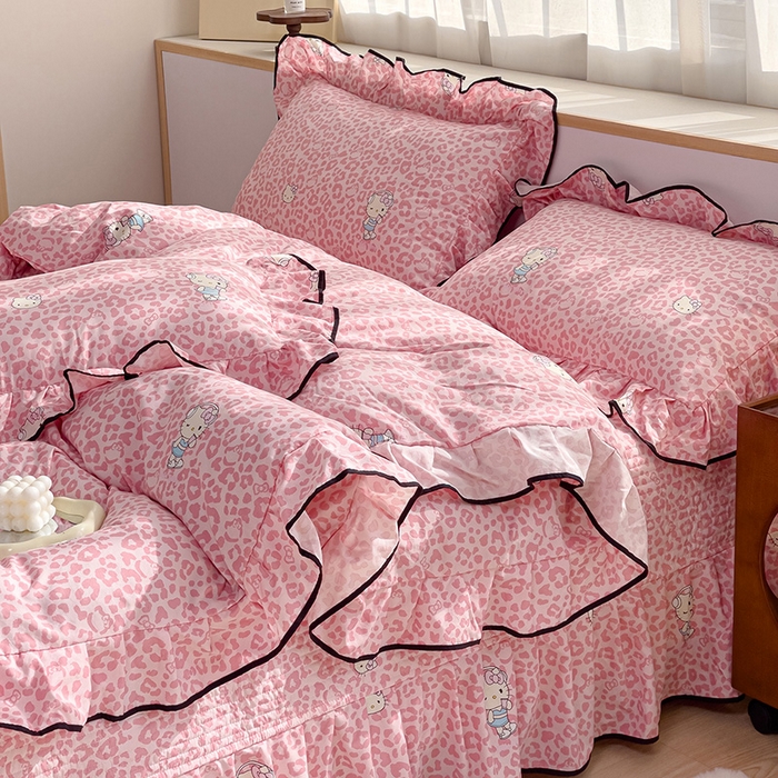 91家纺网 家纺一手货源 找家纺 赛丽雅 2026春夏新款古法水洗棉床盖四件套 KT猫-粉