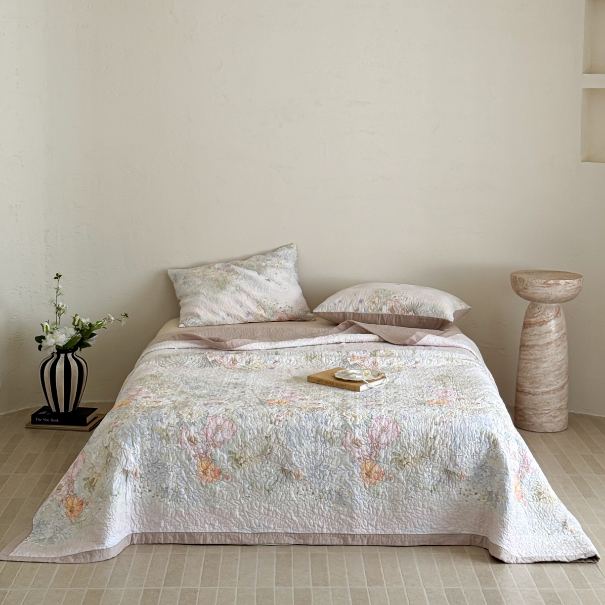 91家纺网 家纺一手货源 找家纺 床盖工厂店 2026新款高端活性数码工艺双面全棉棉花床盖三件套 漫花野