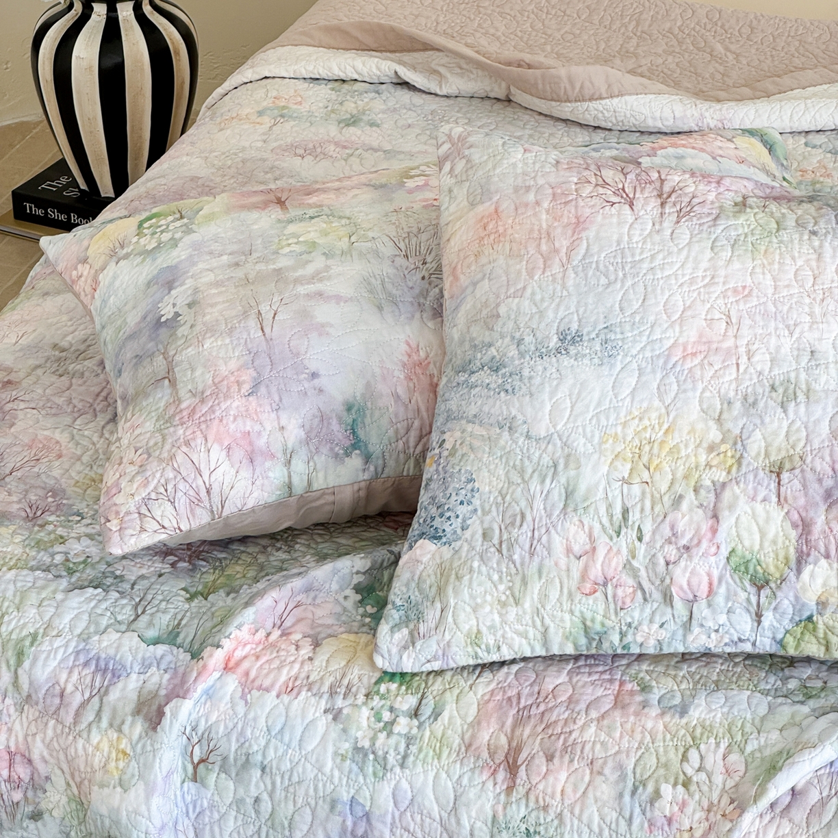 91家纺网 家纺一手货源 找家纺 床盖工厂店 2026新款高端活性数码工艺双面全棉棉花床盖三件套 诗和远方-绿