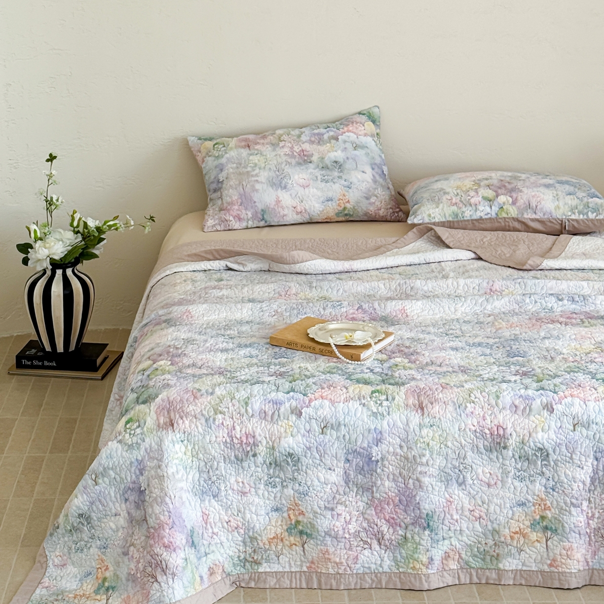 91家纺网 家纺一手货源 找家纺 床盖工厂店 2026新款高端活性数码工艺双面全棉棉花床盖三件套 诗和远方-绿