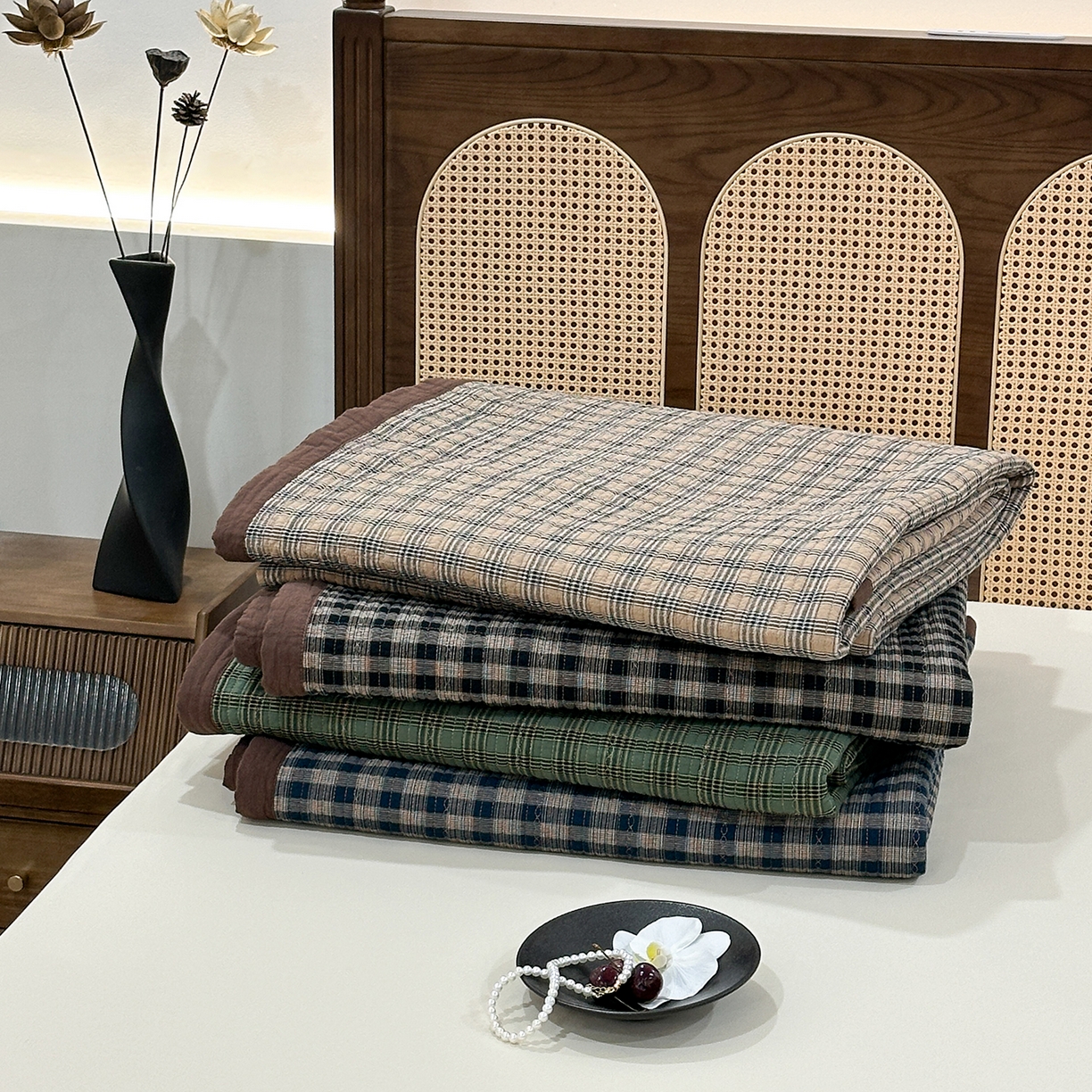 91家纺网 家纺一手货源 找家纺 （总）床盖工厂店 2026新款双面水洗全棉填充棉花床盖三件套-重楼格系列