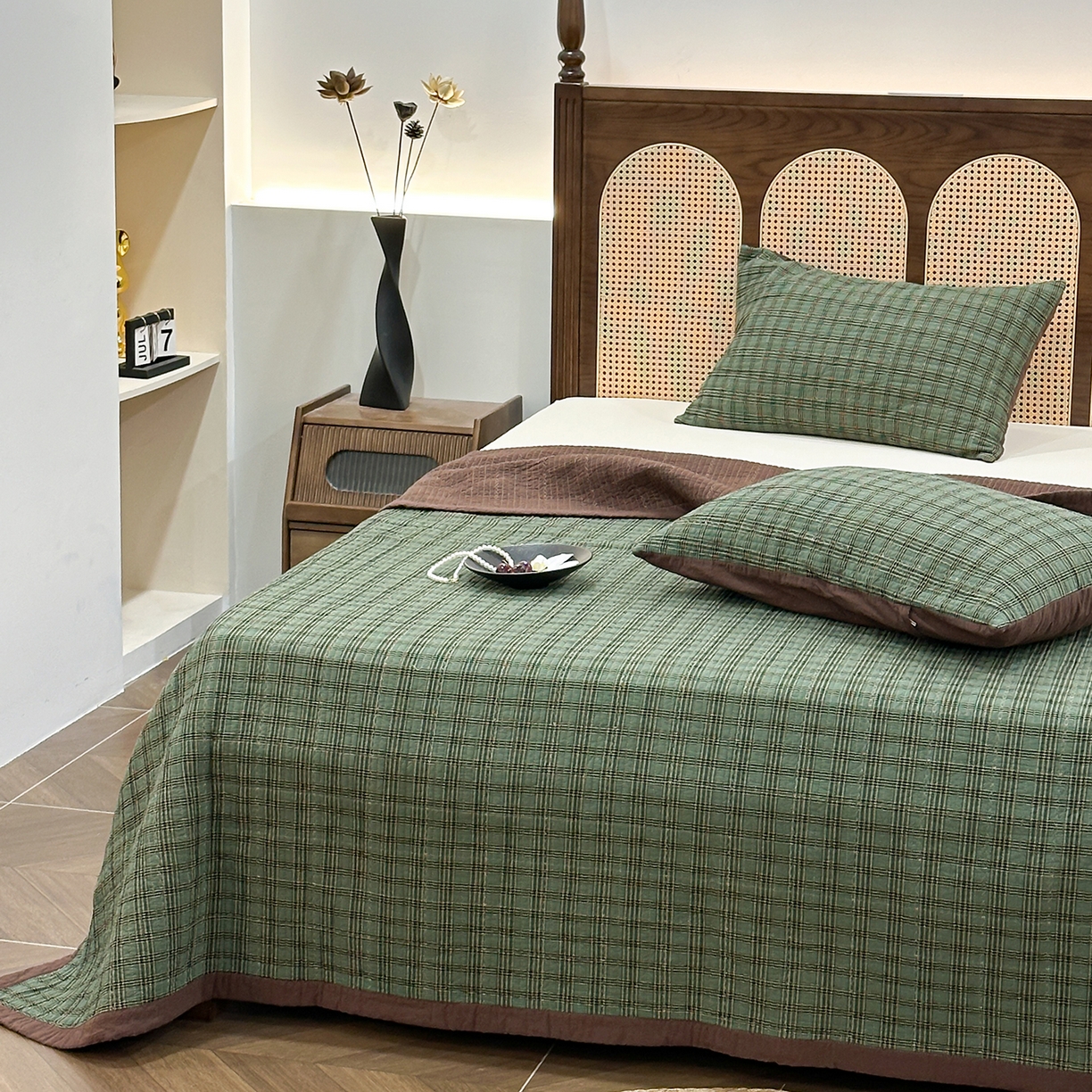 91家纺网 家纺一手货源 找家纺 床盖工厂店 2026新款双面水洗全棉填充棉花床盖三件套-重楼格系列 重楼绿