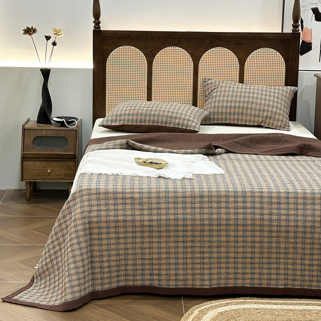 91家纺网 家纺一手货源 找家纺 床盖工厂店 2026新款双面水洗全棉填充棉花床盖三件套-重楼格系列 重楼咖