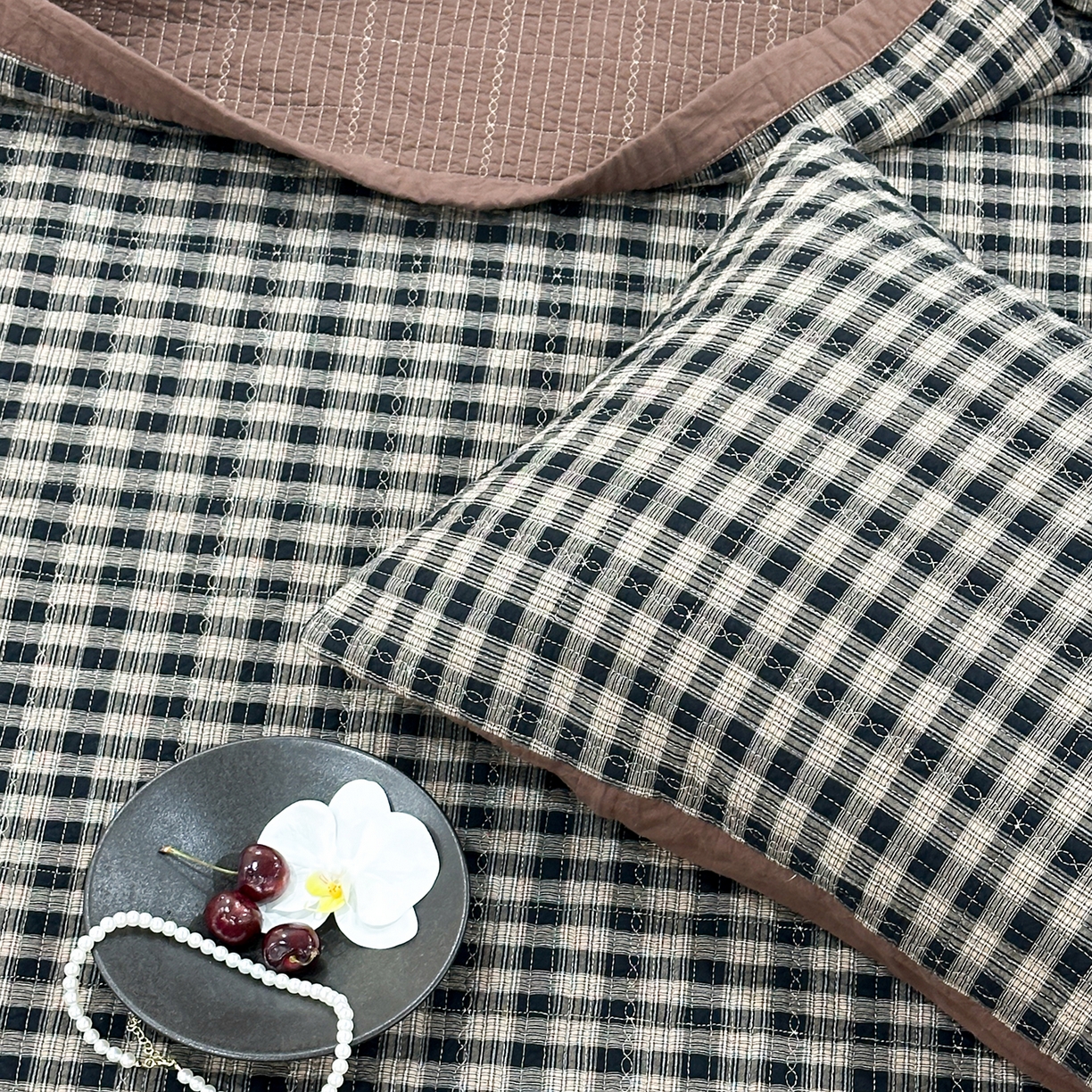 91家纺网 家纺一手货源 找家纺 床盖工厂店 2026新款双面水洗全棉填充棉花床盖三件套-重楼格系列 重楼黑