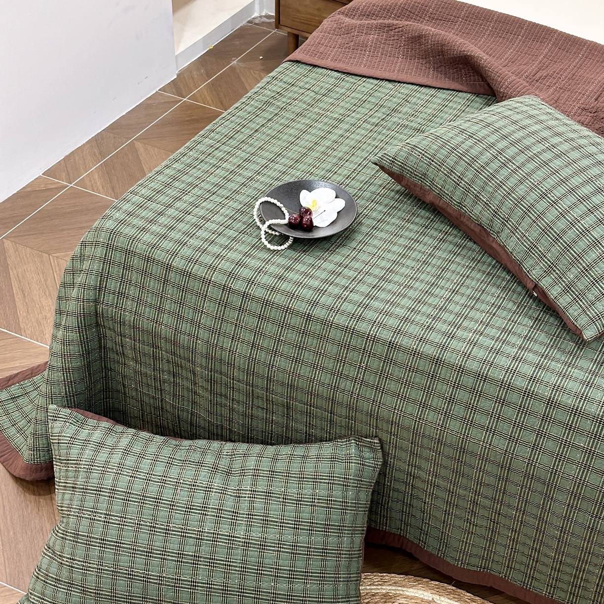 91家纺网 家纺一手货源 找家纺 床盖工厂店 2026新款双面水洗全棉填充棉花床盖三件套-重楼格系列 重楼绿