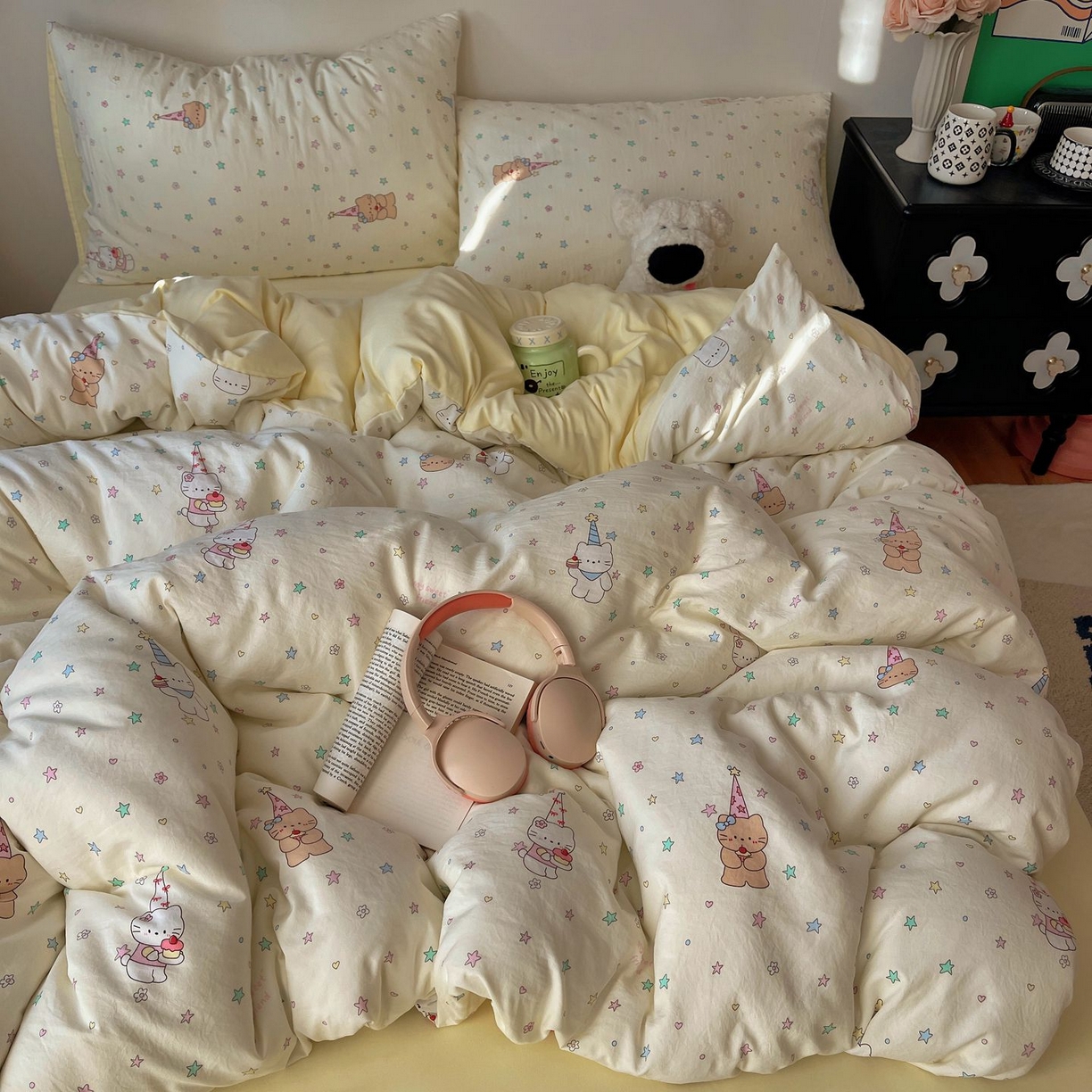 91家纺网 家纺一手货源 找家纺 初念 2026新款A类小清新古法简约水洗棉四件套 礼帽小猫