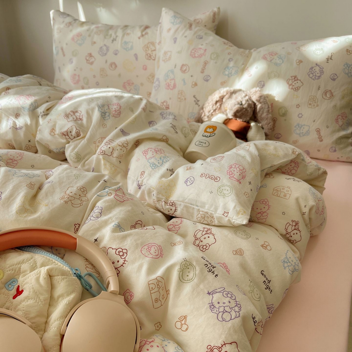 91家纺网 家纺一手货源 找家纺 初念 2026新款A类小清新古法简约水洗棉四件套 霓虹小猫