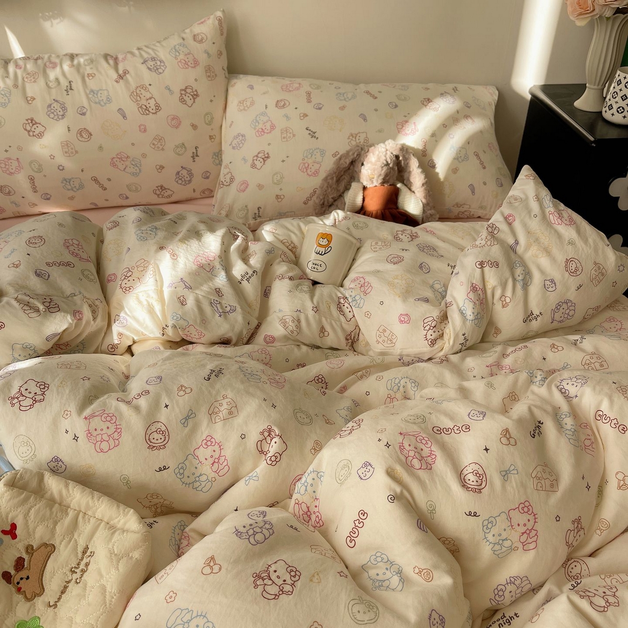 91家纺网 家纺一手货源 找家纺 初念 2026新款A类小清新古法简约水洗棉四件套 霓虹小猫