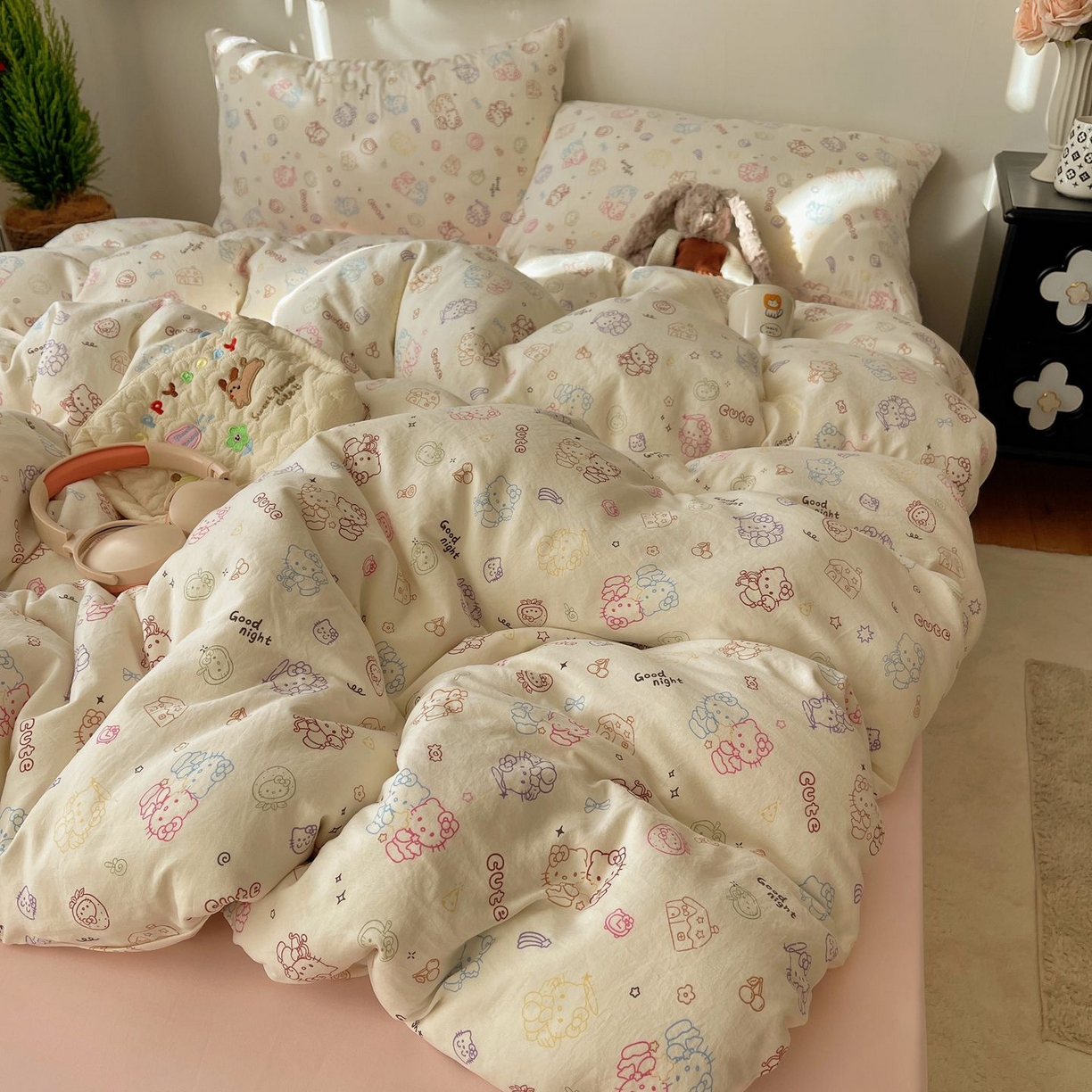 91家纺网 家纺一手货源 找家纺 初念 2026新款A类小清新古法简约水洗棉四件套 霓虹小猫