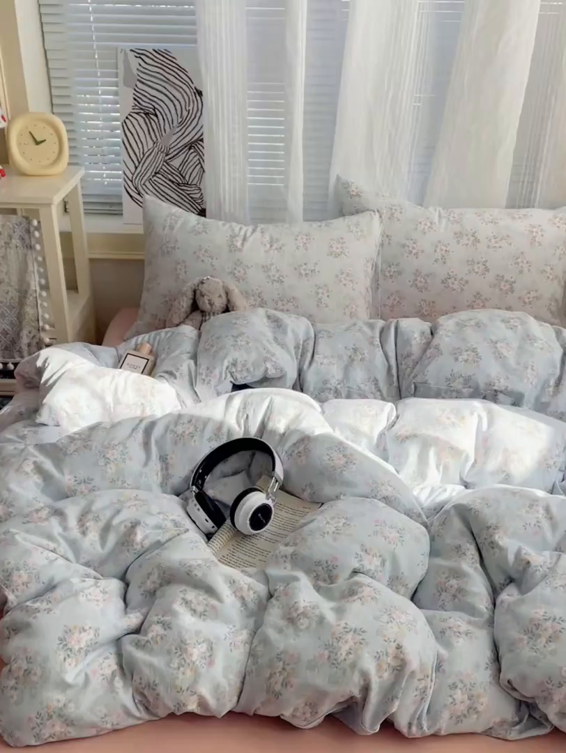 91家纺网 家纺一手货源 找家纺 初念 2026新款A类小清新古法简约水洗棉四件套 气泡蓝莓