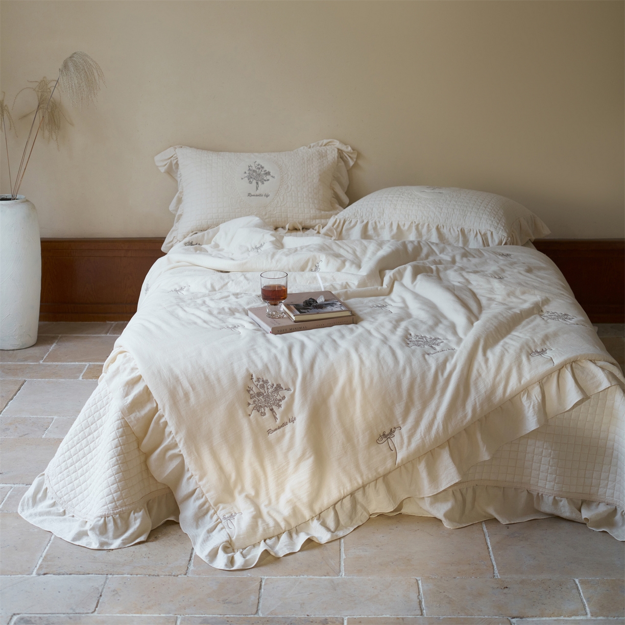 91家纺网 家纺一手货源 找家纺 上喜 2026新款多功能夏被床盖四件套浪漫生活 浪漫生活-米色