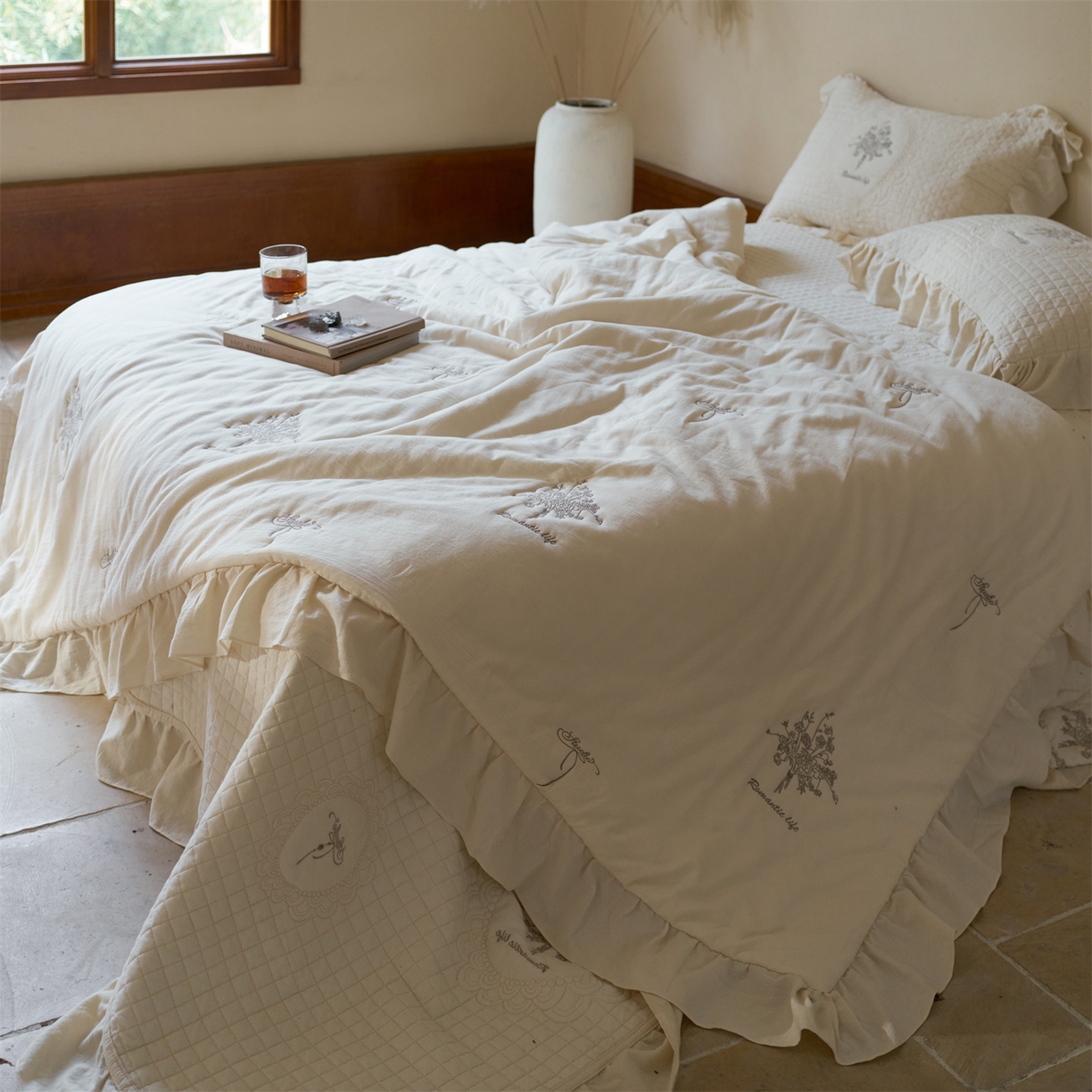 91家纺网 家纺一手货源 找家纺 上喜 2026新款多功能夏被床盖四件套浪漫生活 浪漫生活-米色