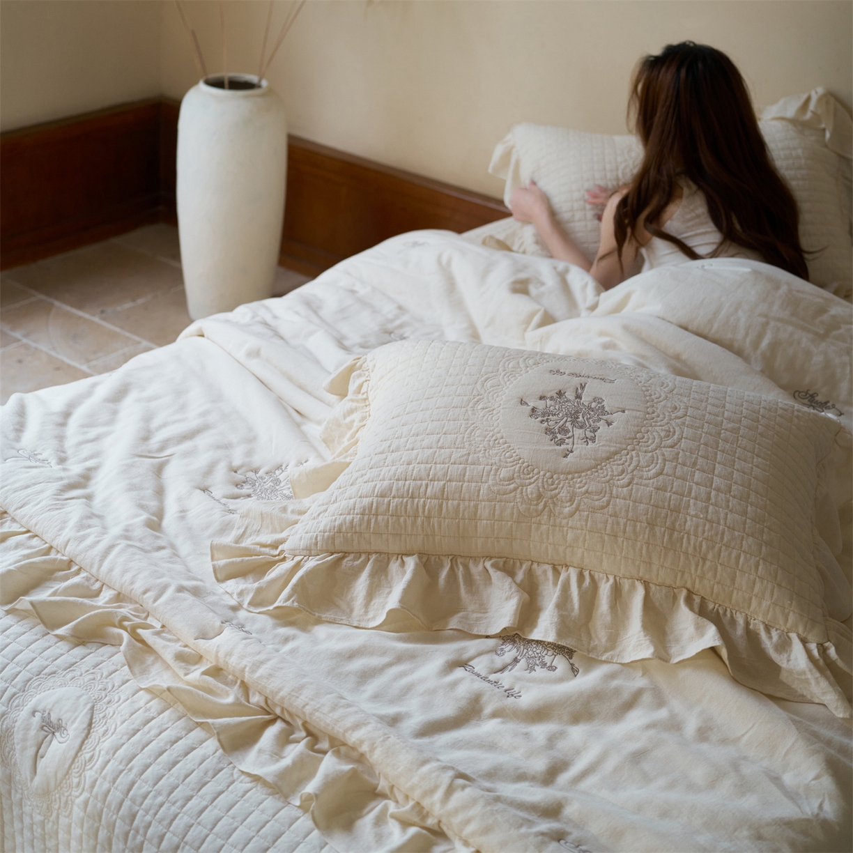 91家纺网 家纺一手货源 找家纺 上喜 2026新款多功能夏被床盖四件套浪漫生活 浪漫生活-米色