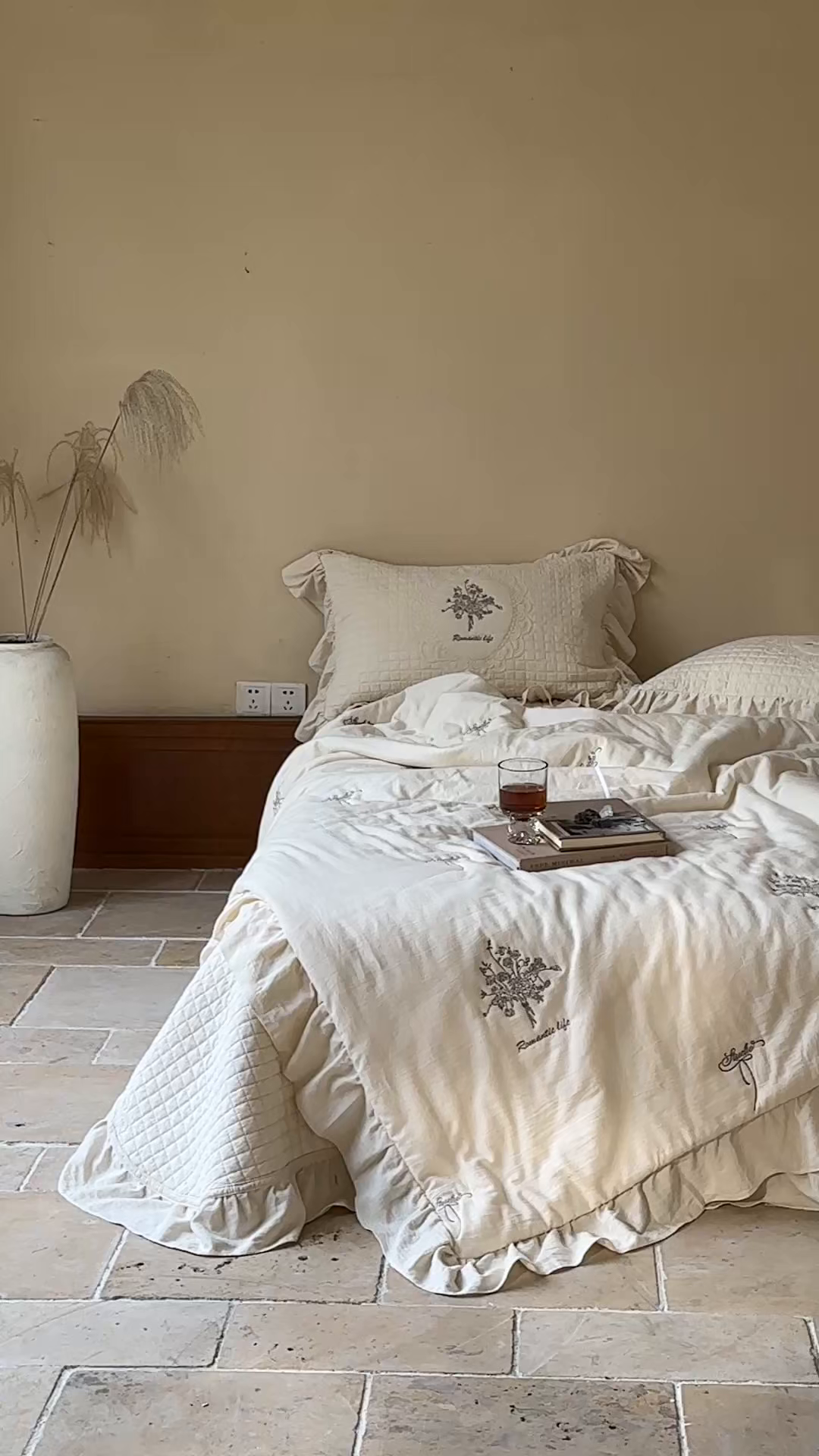 91家纺网 家纺一手货源 找家纺 上喜 2026新款多功能夏被床盖四件套浪漫生活 浪漫生活-米色