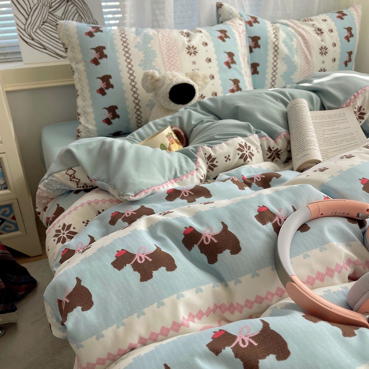 91家纺网 家纺一手货源 找家纺 初念 2026新款A类小清新古法简约水洗棉四件套 小狗脆脆鲨