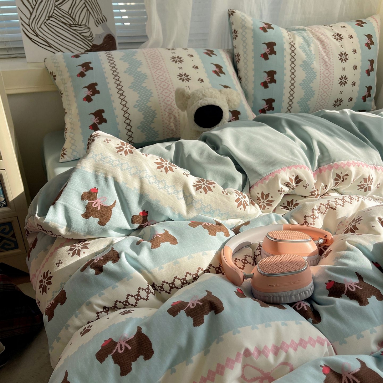 91家纺网 家纺一手货源 找家纺 初念 2026新款A类小清新古法简约水洗棉四件套 小狗脆脆鲨