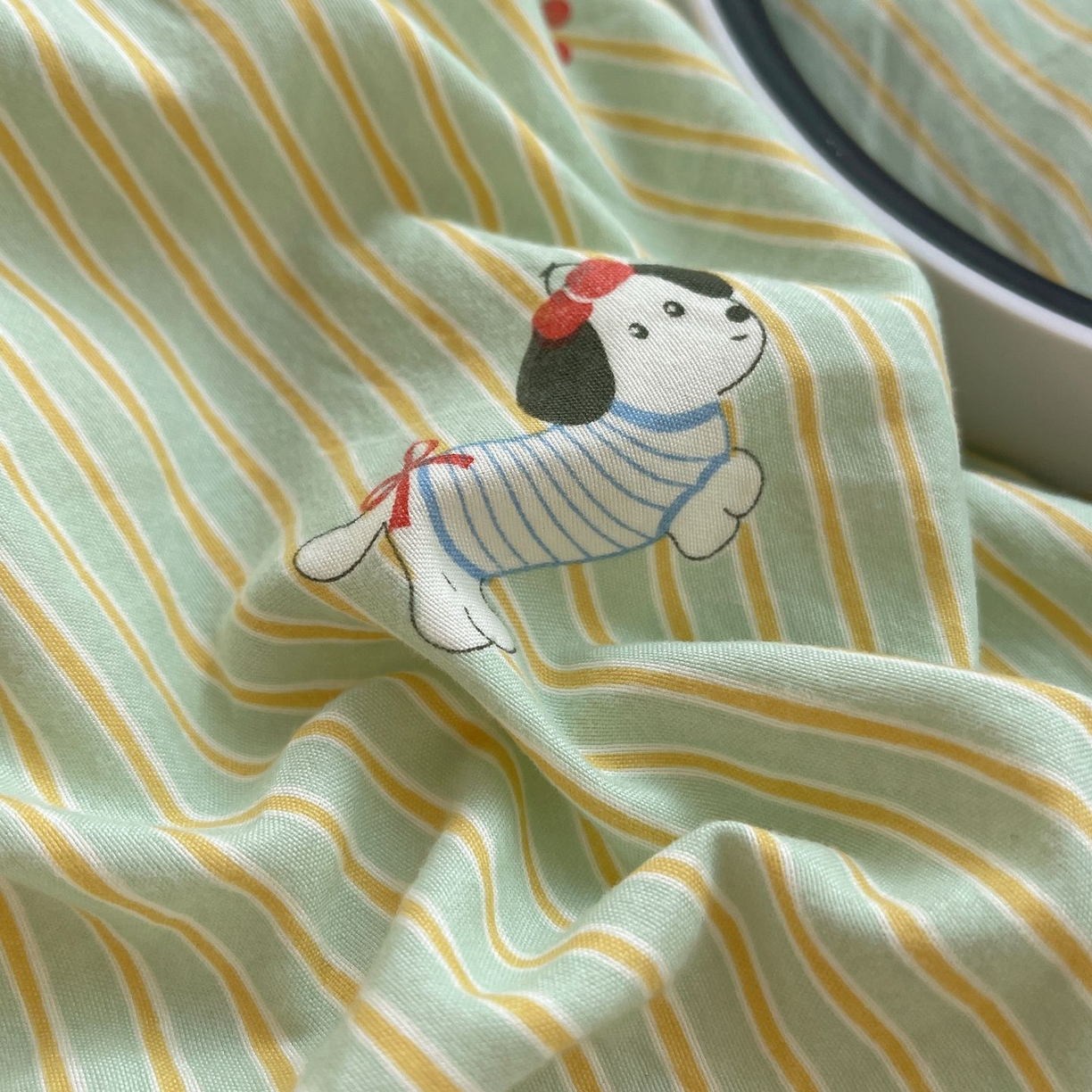 91家纺网 家纺一手货源 找家纺 初念 2026新款A类小清新古法简约水洗棉四件套 小狗心情