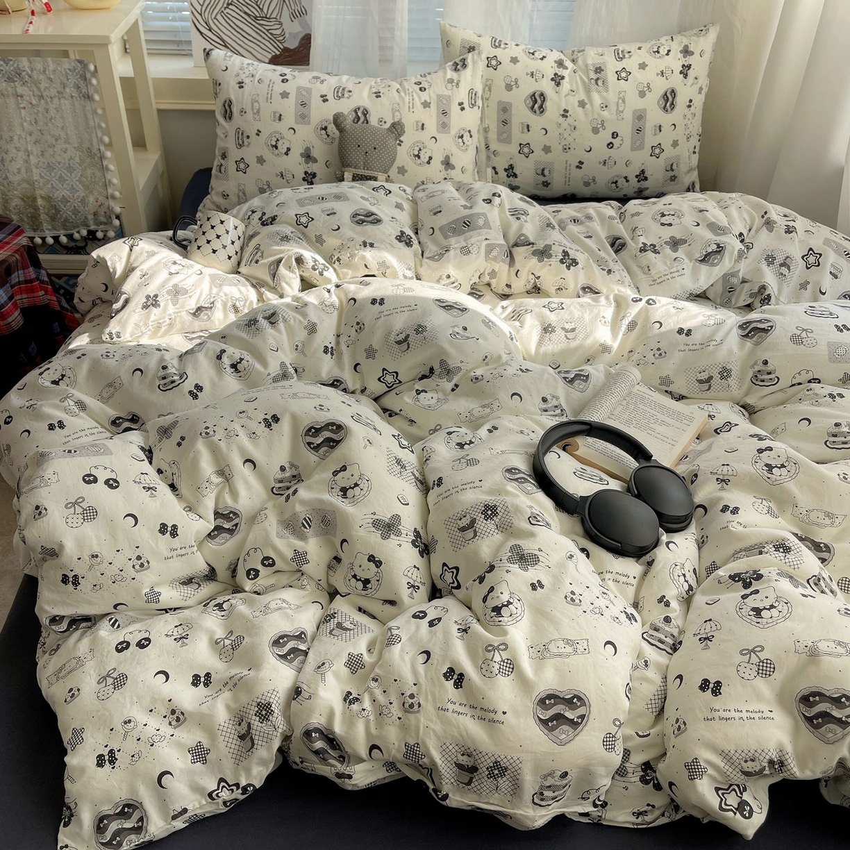 91家纺网 家纺一手货源 找家纺 初念 2026新款A类小清新古法简约水洗棉四件套 心之旋律