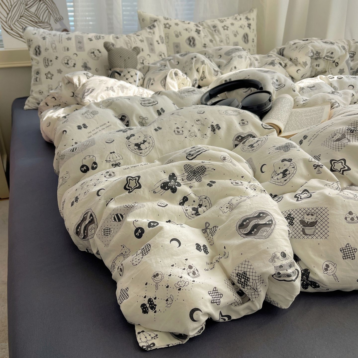 91家纺网 家纺一手货源 找家纺 初念 2026新款A类小清新古法简约水洗棉四件套 心之旋律