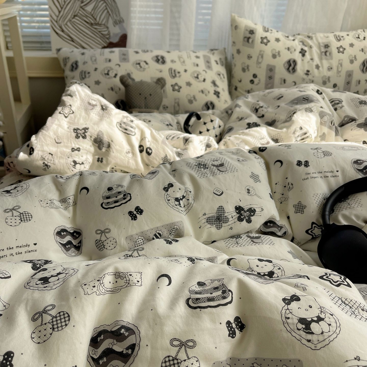 91家纺网 家纺一手货源 找家纺 初念 2026新款A类小清新古法简约水洗棉四件套 心之旋律