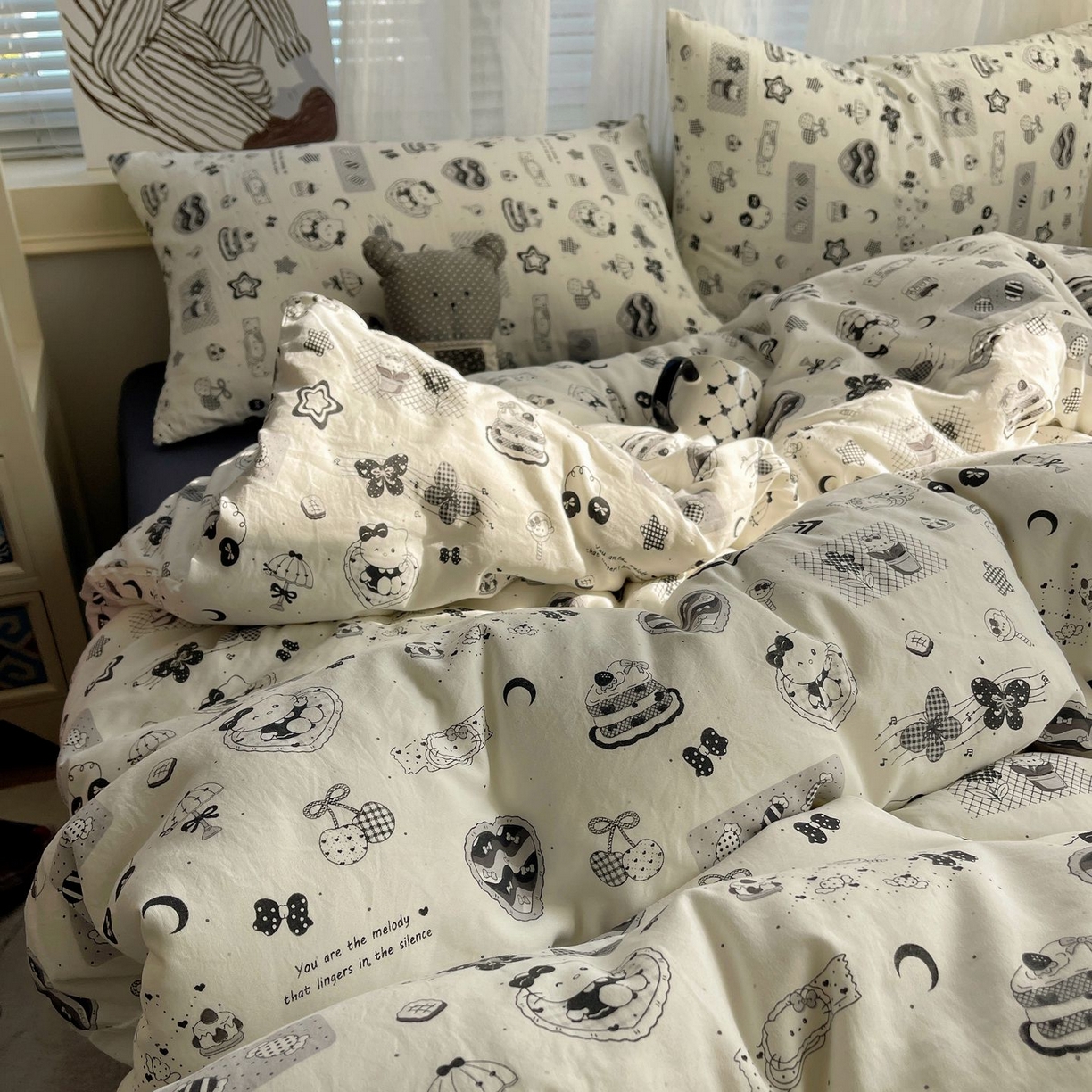 91家纺网 家纺一手货源 找家纺 初念 2026新款A类小清新古法简约水洗棉四件套 心之旋律