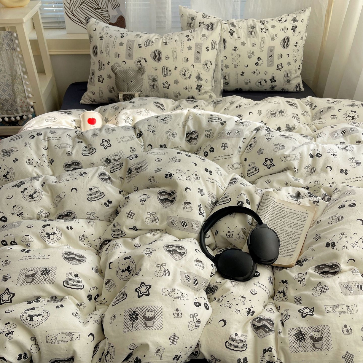 91家纺网 家纺一手货源 找家纺 初念 2026新款A类小清新古法简约水洗棉四件套 心之旋律