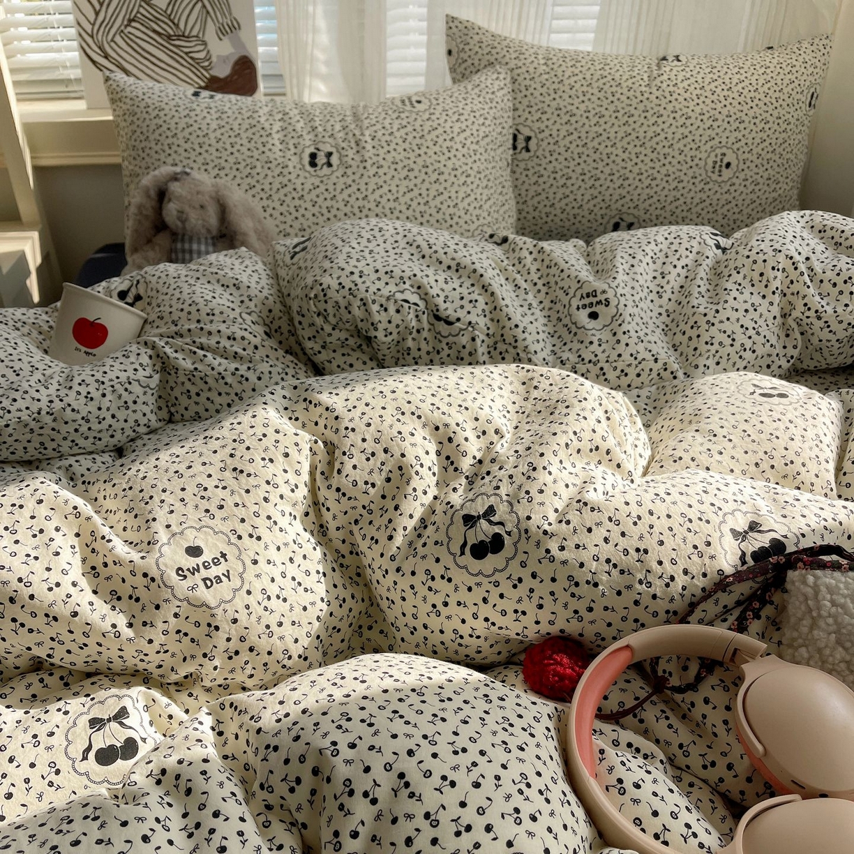 91家纺网 家纺一手货源 找家纺 初念 2026新款A类小清新古法简约水洗棉四件套 樱桃心事