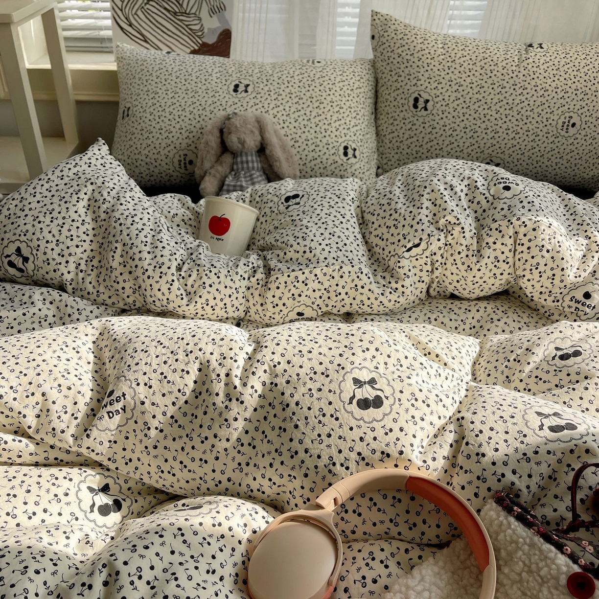 91家纺网 家纺一手货源 找家纺 初念 2026新款A类小清新古法简约水洗棉四件套 樱桃心事