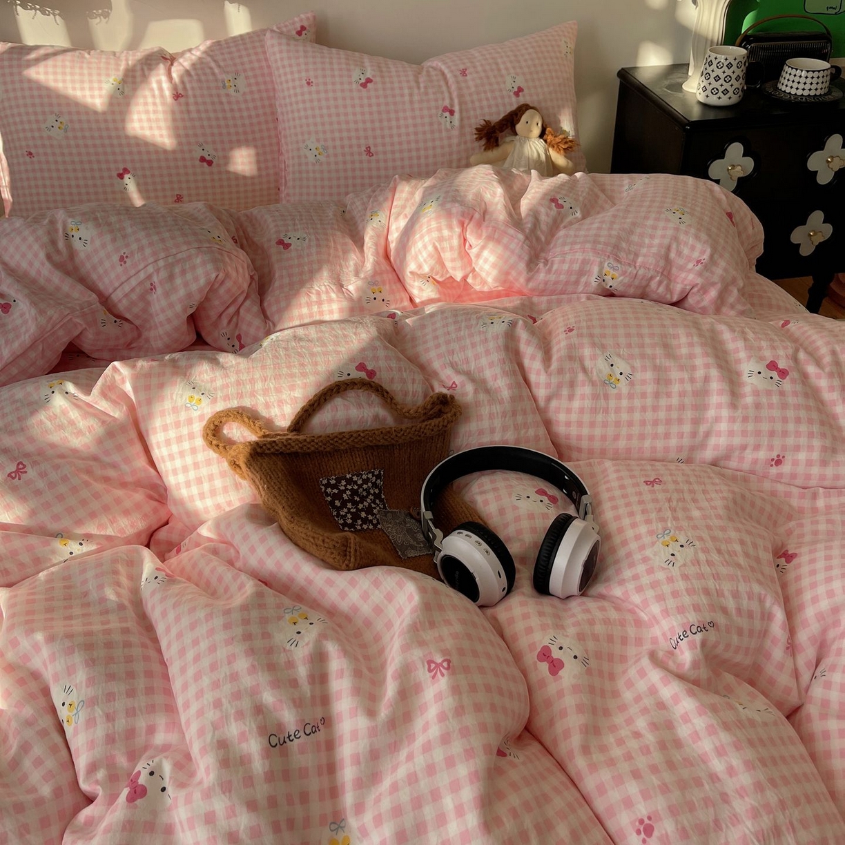 91家纺网 家纺一手货源 找家纺 初念 2026新款A类小清新古法简约水洗棉四件套 宅宅猫爪-粉