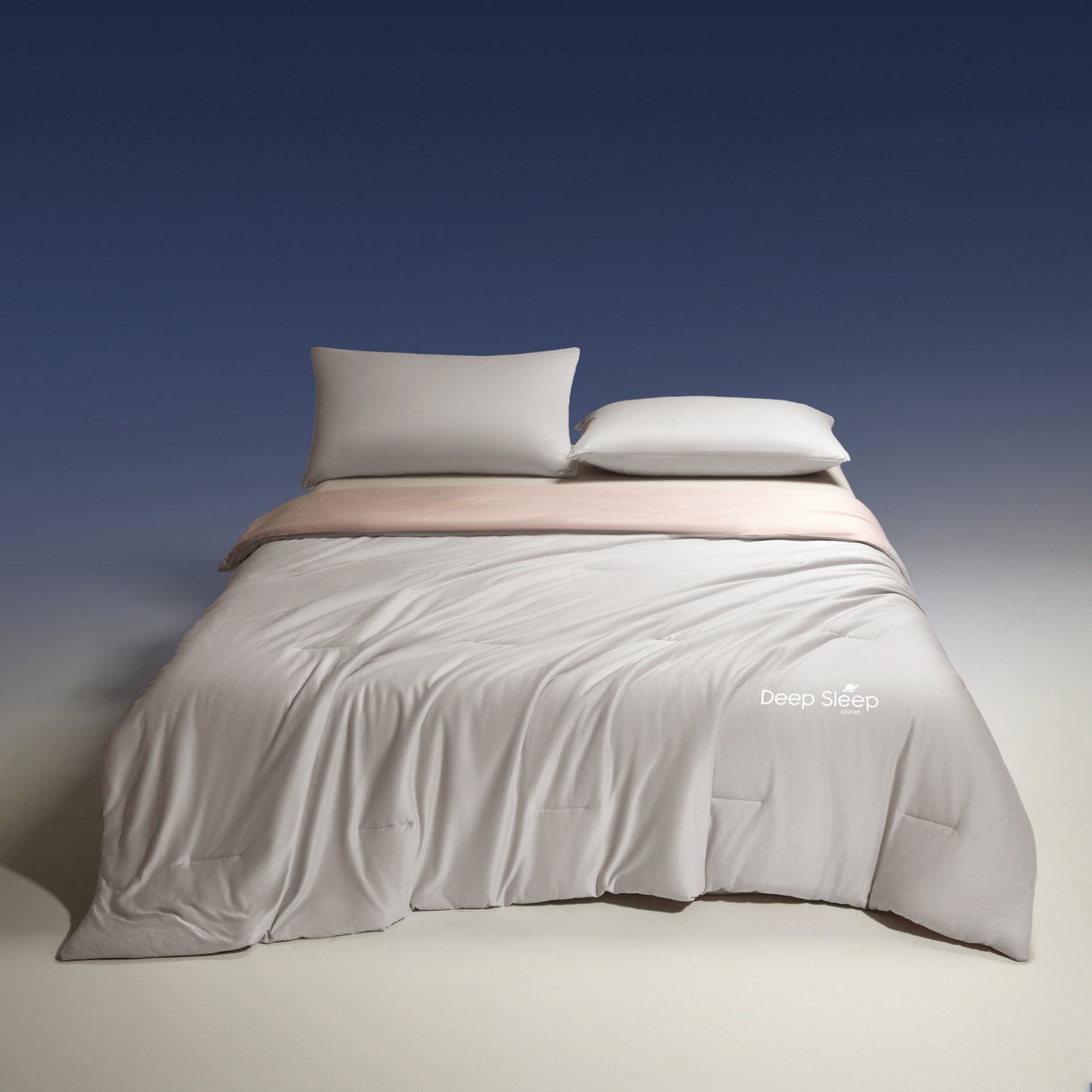 91家纺网 家纺一手货源 找家纺 老帅的工厂店 2026新款针织棉深睡控温夏被系列-系列二 轻烟粉