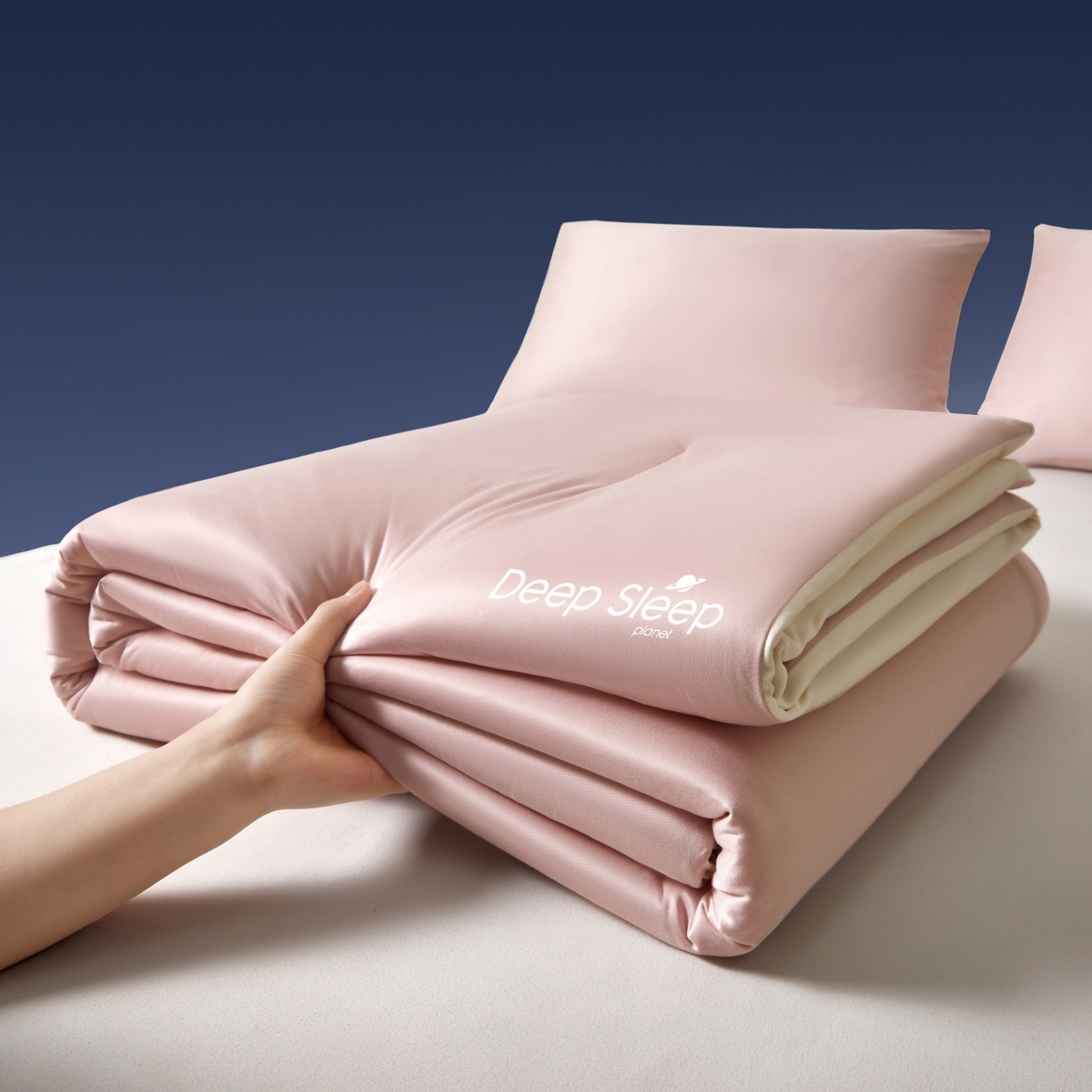 91家纺网 家纺一手货源 找家纺 老帅的工厂店 2026新款针织棉深睡控温夏被系列-系列二 菊雾粉