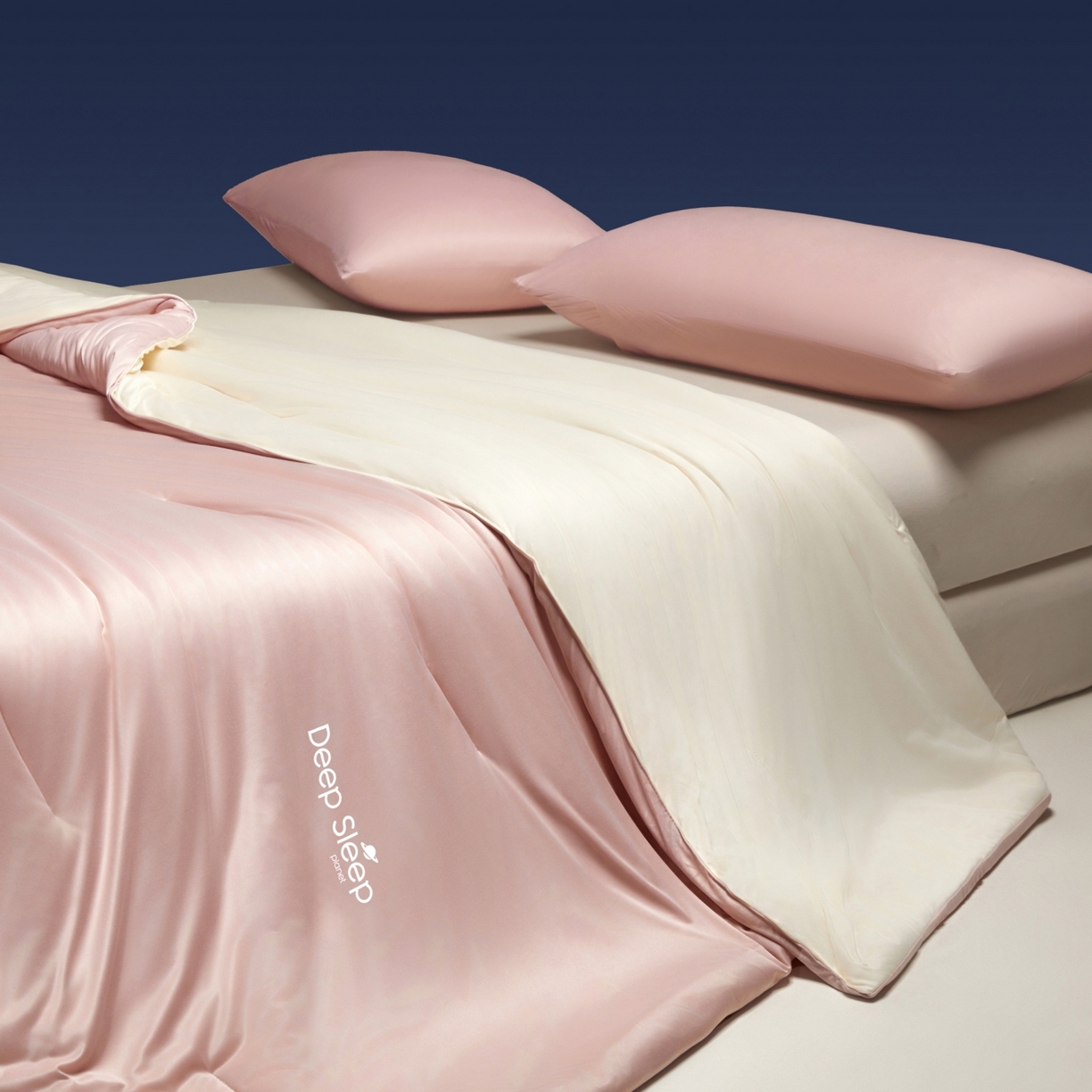 91家纺网 家纺一手货源 找家纺 老帅的工厂店 2026新款针织棉深睡控温夏被系列-系列二 菊雾粉