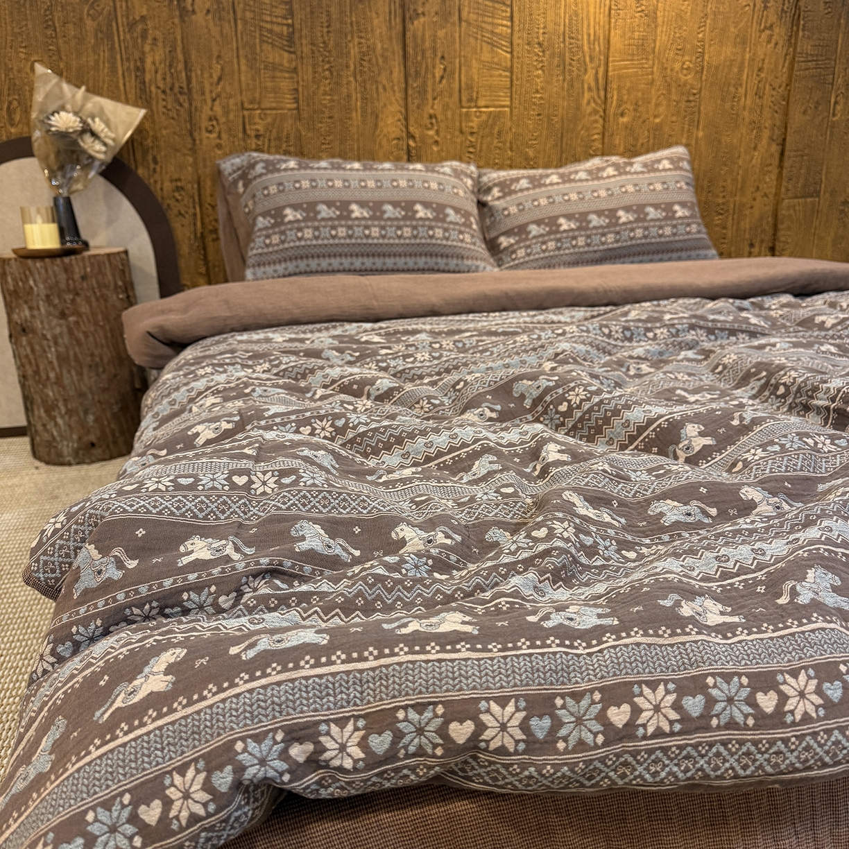 91家纺网 家纺一手货源 找家纺 （总）仰望棉麻双层纱供应链 2026新款棉麻色织大提花织带款四件套-蝶蔓