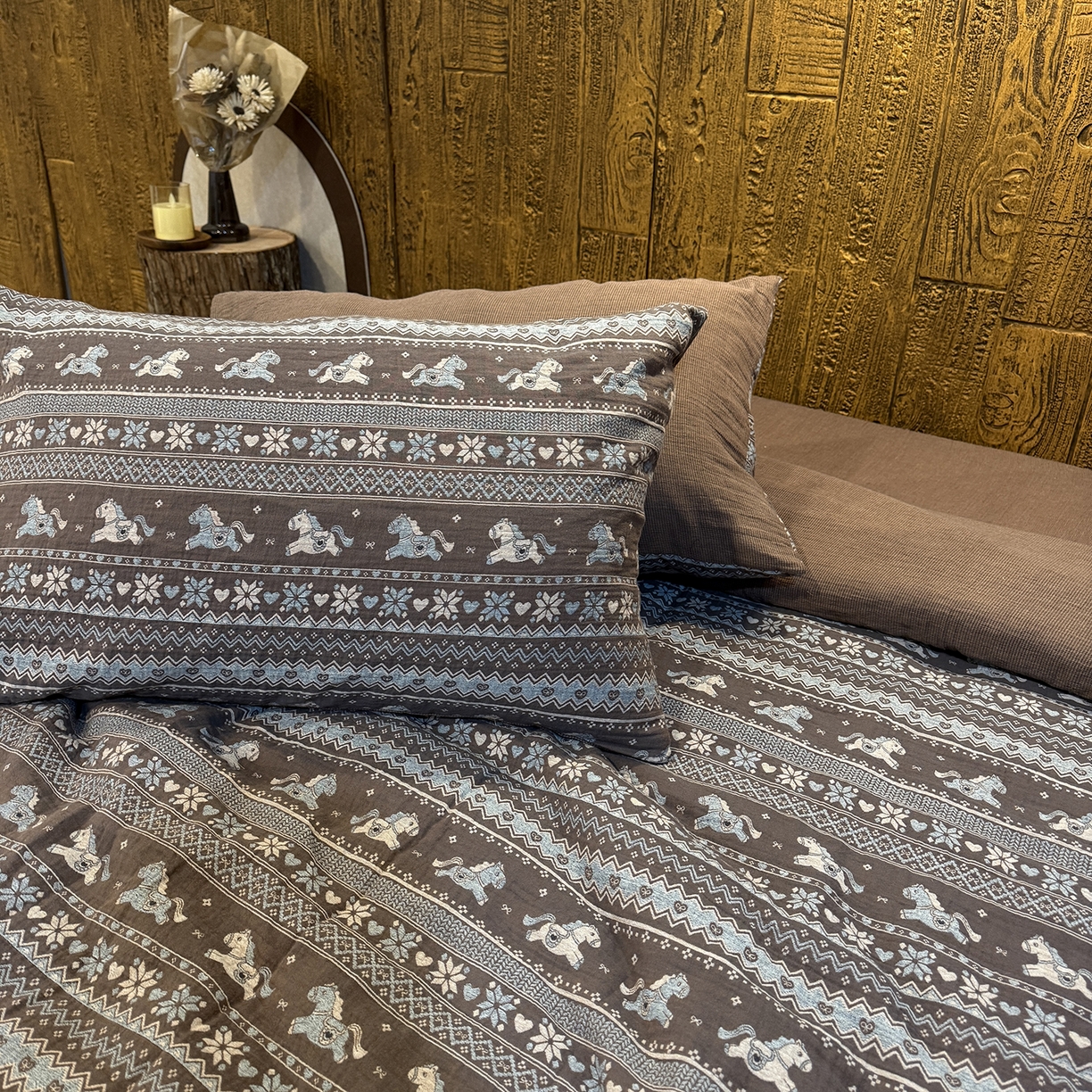 91家纺网 家纺一手货源 找家纺 （总）仰望棉麻双层纱供应链 2026新款全棉色织提花双层纱四件套-费尔马-咖色