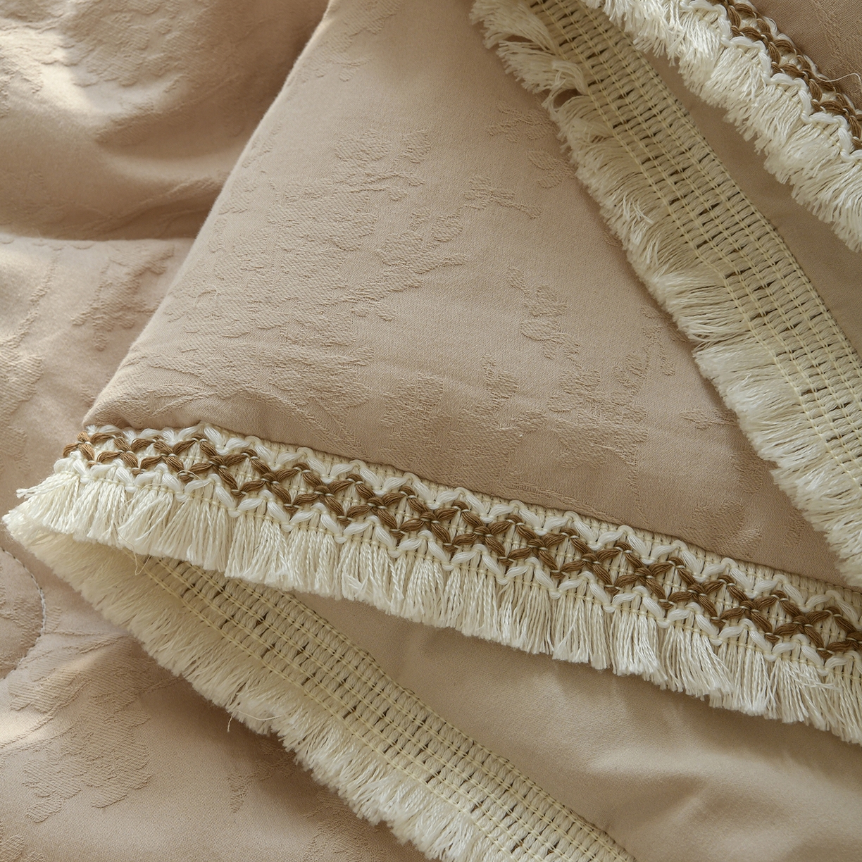 91家纺网 家纺一手货源 找家纺 （总）松色家居 2026新款全棉大豆春秋被被子被芯-落月消愁-香槟